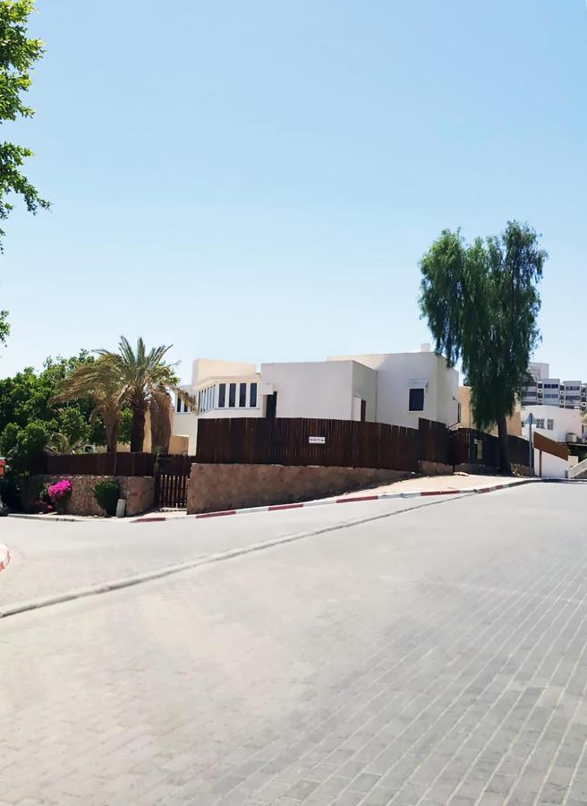 Guest House "Villa Klara Eilat" Heated Pool And Sauna All Year Round Eksteriør billede
